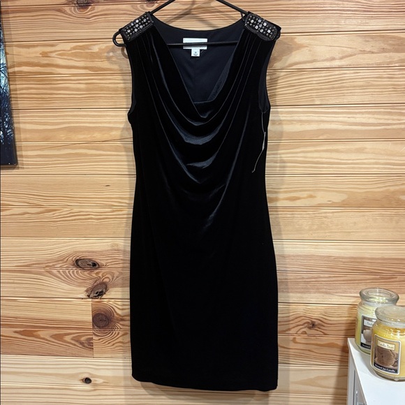 Ronni Nicole Dresses & Skirts - Chic Black Dress by Ronni Nicole